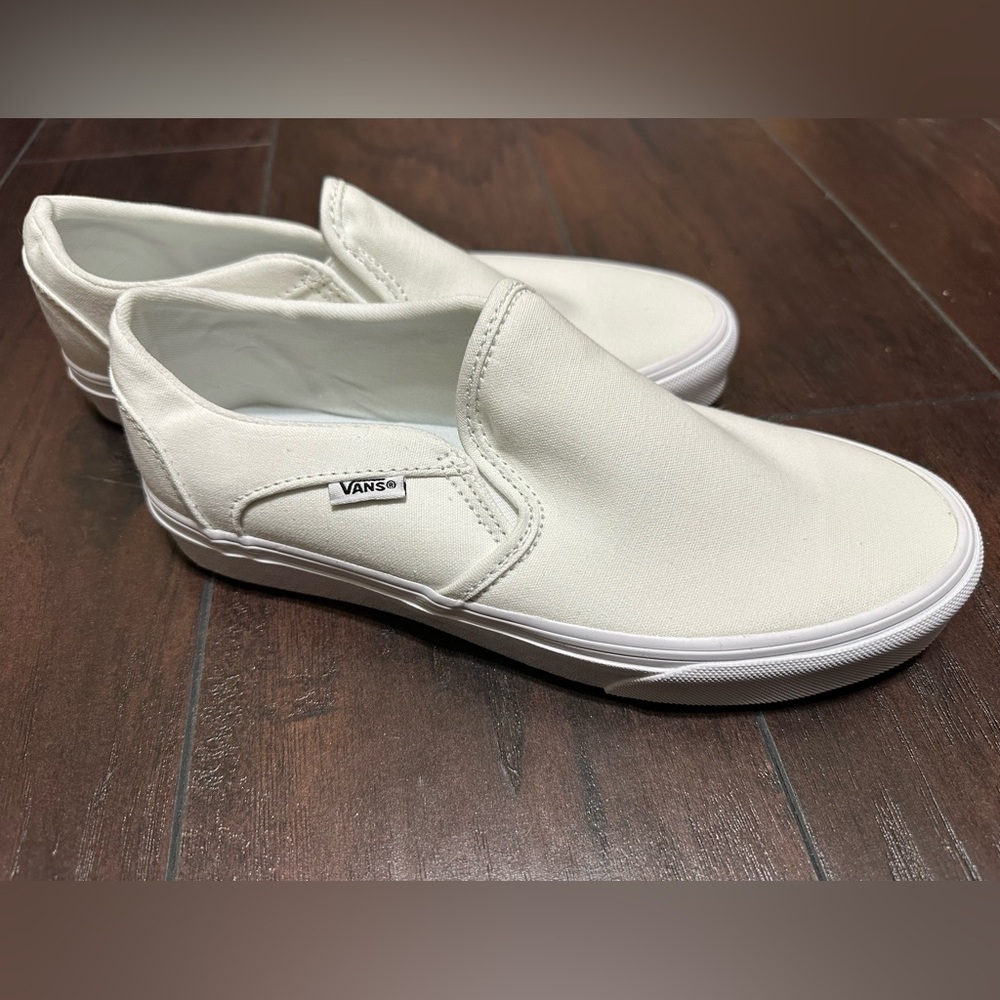Vans Women’s True White Slip-On Sneakers Size 8 - Picture 2 of 12
